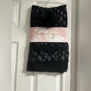 Jessica Simpson hat and scarf set